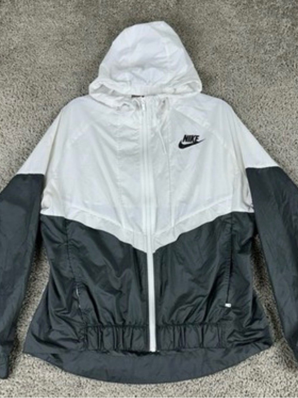Nike Women's White and Charcoal Colorblock Hooded Windbreaker